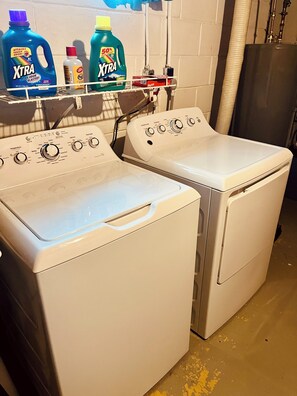 Interior - Casa Bemidji - 5 Beds, Prime Location, Spacious & Family Friendly (Bemidji)