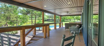 4Br Home on Sabre Hill Horse Farm 25 acres ~ Bourbon Trail