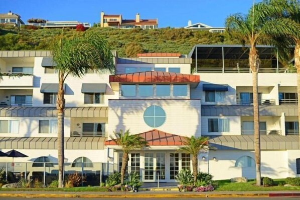 Exterior - Hilton Vacation Club Riviera Beach & Shores (Dana Point)