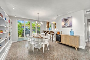 Dining - Luxe Oasis | Private Pool, In St Armands Circle, Near Lido Key Beach! (Sarasota)