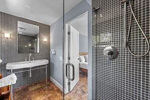 Shower, hair dryer, towels - Luxe Oasis | Private Pool, In St Armands Circle, Near Lido Key Beach! (Sarasota)