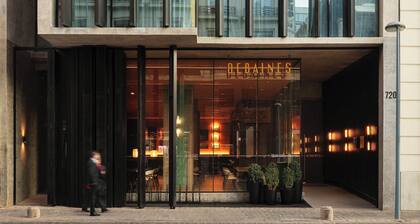 Debaines Hotel Santiago