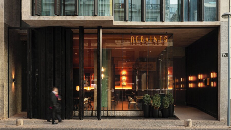 Debaines Hotel Santiago