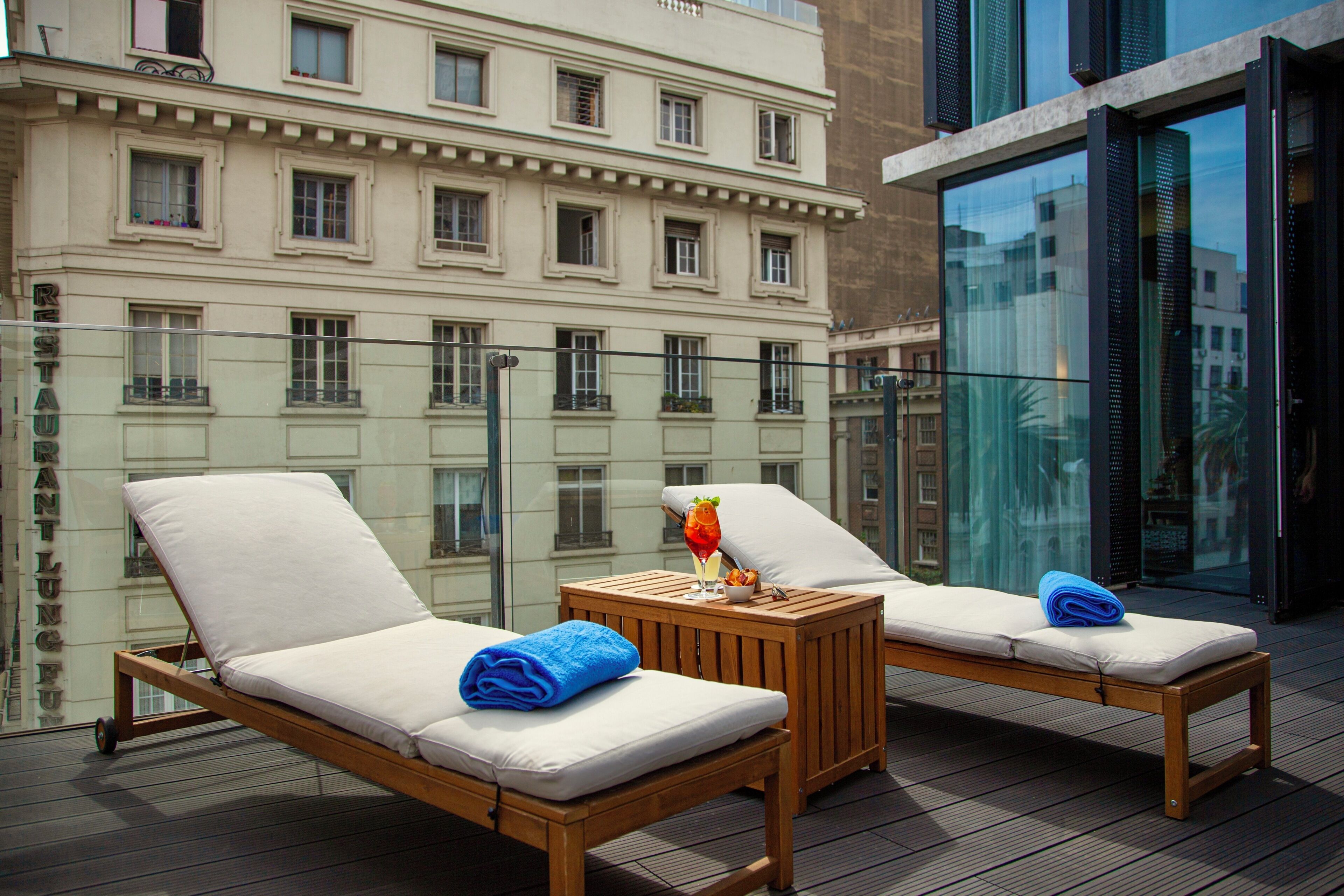 Deluxe Suite, Terrace (05) | Terrace/patio