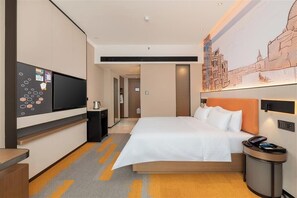 Blackout curtains, soundproofing, iron/ironing board, free WiFi