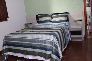 3 quartos, ferros/tábuas de passar roupa, Wi-Fi de cortesia