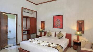 Deluxe Double Room, 1 Bedroom | Premium bedding, minibar, desk, free WiFi