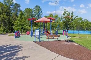 Children’s area - Where Relaxation Meets Home, KING Suite RETREAT, 14 MINS to RDU Airport, POOL (Morrisville)