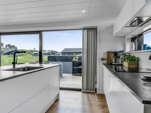 Réfrigérateur, lave-vaisselle