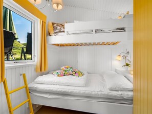 3 bedrooms, WiFi