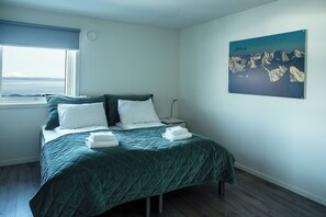3 chambres, fer et planche Ă repasser, Wi-Fi, draps fournis