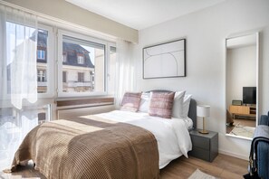 مكواة/لوح كي وواي فاي وملاءات أسرّة