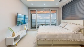Basic Room, 1 Bedroom (205 (Ocean View / Private BBQ )) | 1 bedroom, free WiFi