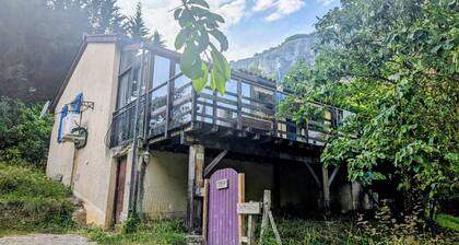 La Maison D'omélie de Tournemire