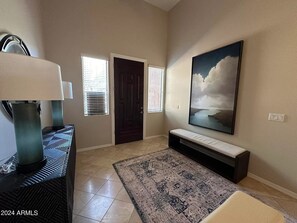 Interior - Spacious retreat in beautiful Fountain Hills. Close to everything! (Fountain Hills)