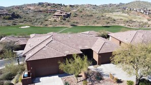 Exterior - Spacious retreat in beautiful Fountain Hills. Close to everything! (Fountain Hills)