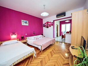 1 bedroom, WiFi