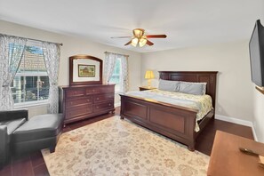 3 bedrooms, iron/ironing board, WiFi