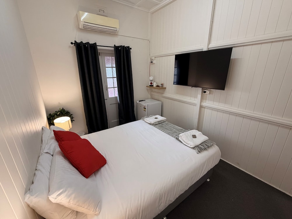 Hotel Metropole Proserpine photo 6