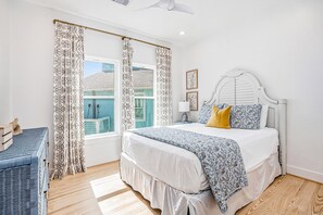 6 bedrooms, iron/ironing board, Internet, bed sheets
