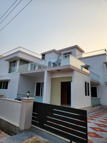 Comfortable "Om Yoga" Homestay Villa and nature getaway