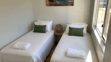 Apartment, Multiple Beds | 2 bedrooms, blackout drapes, iron/ironing board, free WiFi