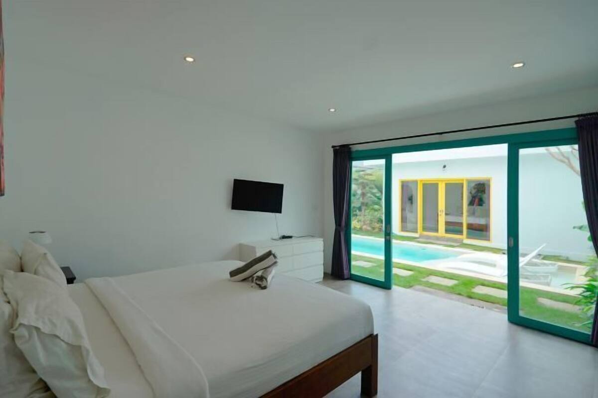 3 camere, una cassaforte in camera, con arredamento individuale