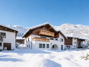 Exterior - Luxury apartment with a fireplace (Pettneu am Arlberg)