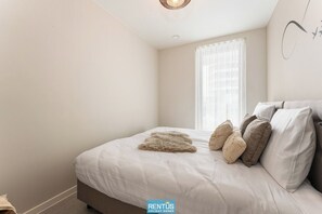 2 Schlafzimmer, Reisekinderbett, WLAN, Bettwäsche