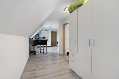 Ferienwohnung 'De Lütte Moehl' mit Naturschwimmteich und Gemeinschaftsterrasse