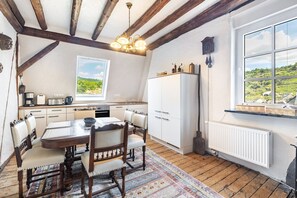 Dining - Spacious Holiday Apartment with Fireplace in Winzerhaus Schenk, with Mountain View and Wi-Fi (Neef)