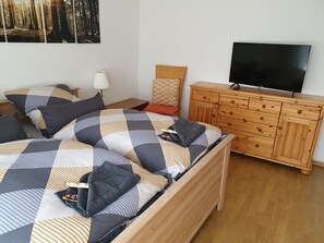 2 habitaciones, tabla de planchar con plancha y wifi gratis 