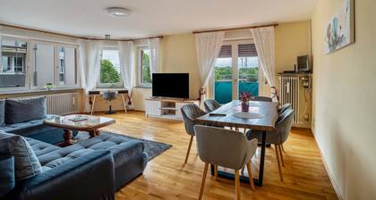 Ferienwohnung 'Albert-Schulte Park' mit Gemeinschaftsgarten, WLAN und Klimaanlage