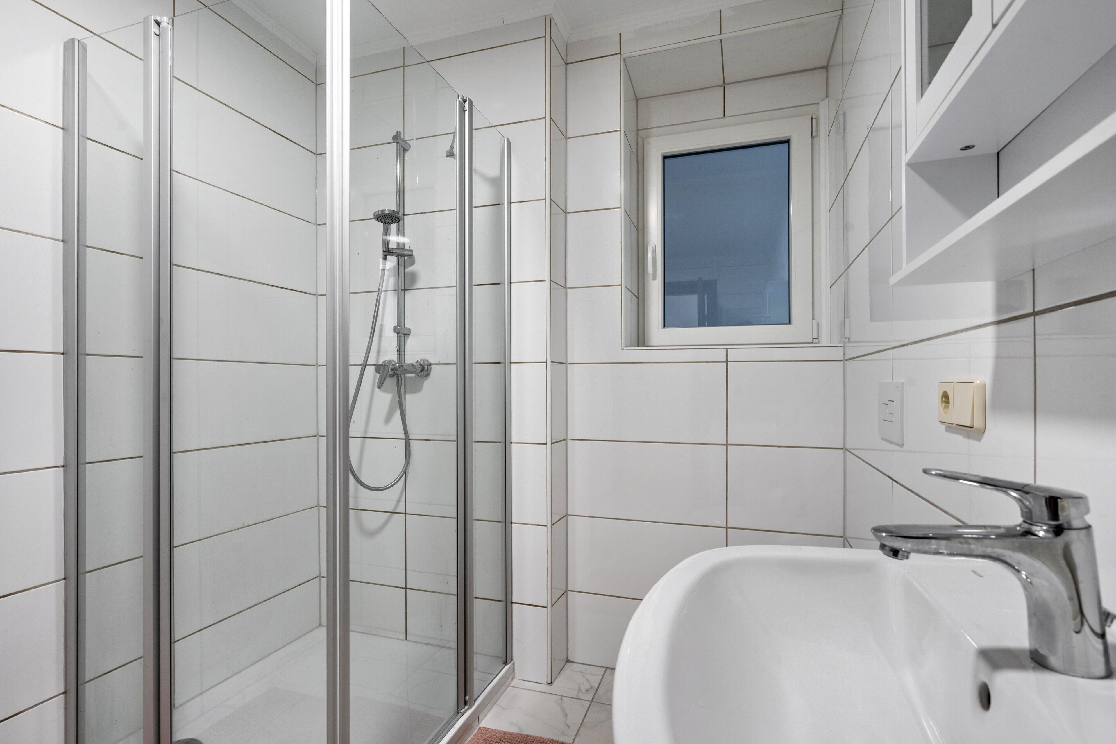 Doccia, asciugacapelli, asciugamani