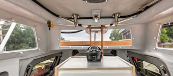 Boat 'Ausgebautes Freifallrettungsboot' with Wi-Fi