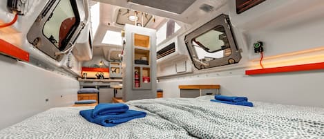 1 bedroom, free WiFi, bed sheets