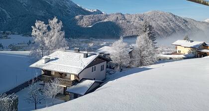 Apartment 'Ferienwohnung Lienbacher' with Mountain View, Balcony and Wi-Fi