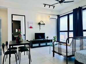 Double Room - OYO 90992 iStay - The Loft Imago (Kota Kinabalu)