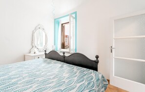 3 soverom, strykejern/-brett og reiseseng for barn