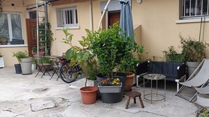 Terrace/patio - Atypical workshop-apartment in a private courtyard with terrace area (Aubervilliers)