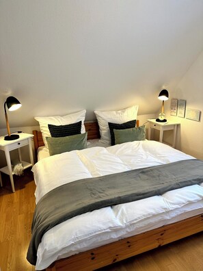 3 Schlafzimmer, Reisekinderbett, WLAN