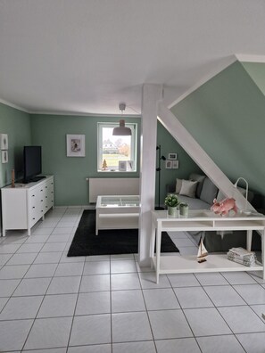 Interior - Seeglers Nest im Ferienhaus auf Gut Neuendorf (Saal)