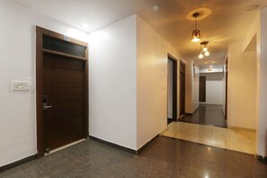 Elevator - Hotel Cristelia (Lucknow)
