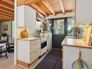 Fridge, cookware/dishes/utensils - "Kersta" - 3.3km from the sea by Interhome (Rømø)