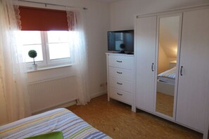 4 slaapkamers, een strijkplank/strijkijzer, gratis wifi