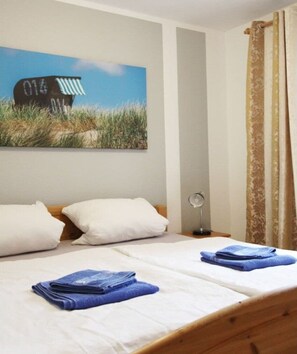 2 Schlafzimmer, Bügeleisen/Bügelbrett, Reisekinderbett, kostenloses WLAN