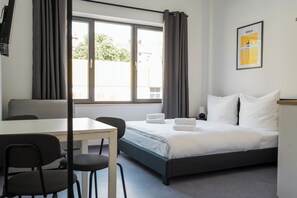 Standard Apartment | Laptop workspace, free WiFi - Apartmenthaus Berlin Neukölln (Berlin)
