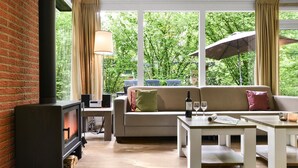 Smart-TV og peis