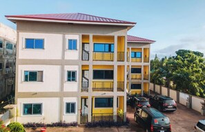 Front of property - DAA DINGBE SUITES (Tamale)