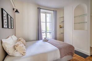 2 chambres, fer et planche à repasser, lit parapluie, Wi-Fi